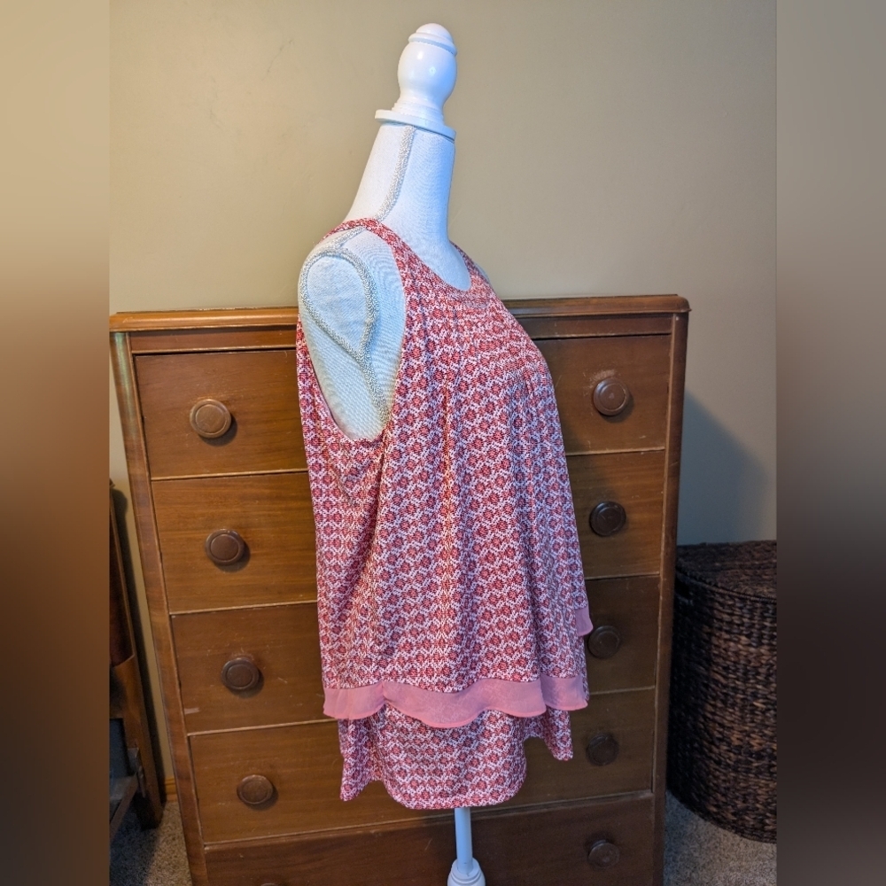 Worthington Size XL Coral Coastal Pattern with Layered Flair Sleeveless - Picture 12 of 15